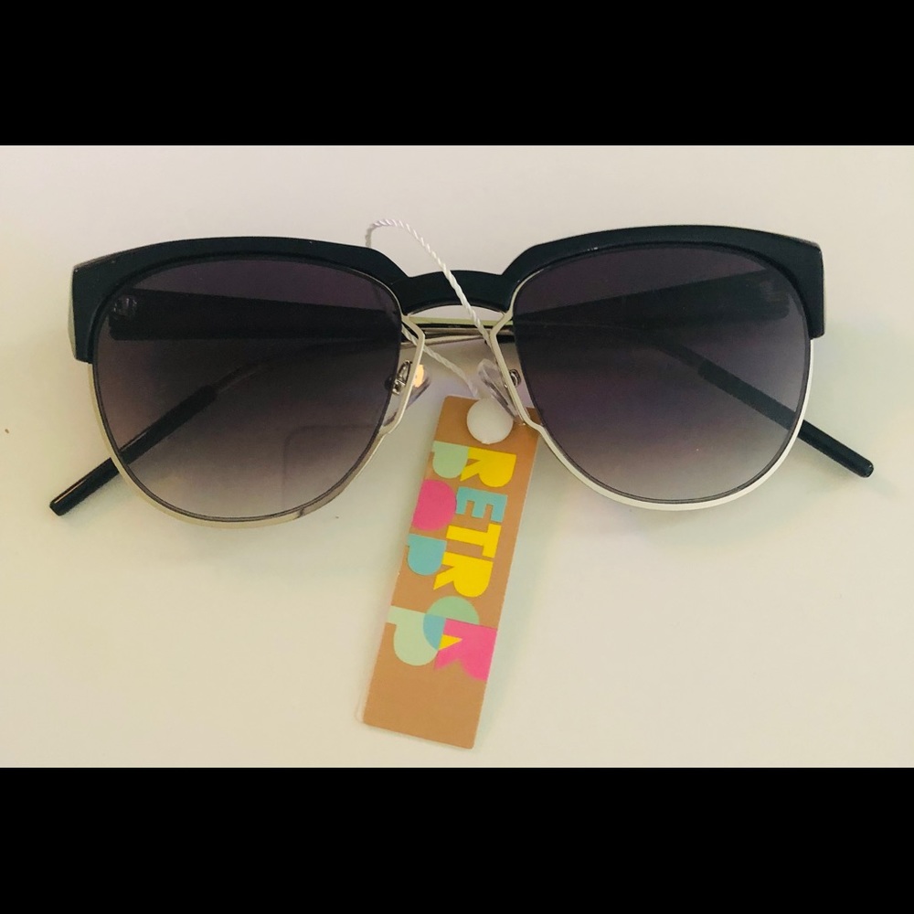 Sunglasses - Picture 6 of 8